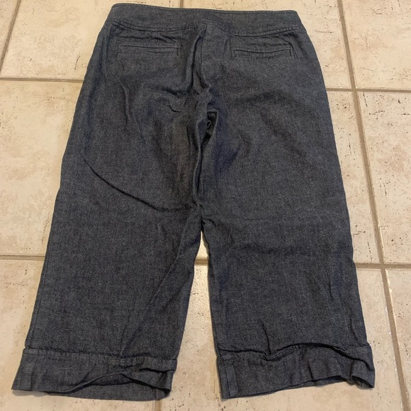 Dalia Collection Wide-Leg Cropped Culotte Pants - Gray Denim - Size 6 - Picture 3 of 5